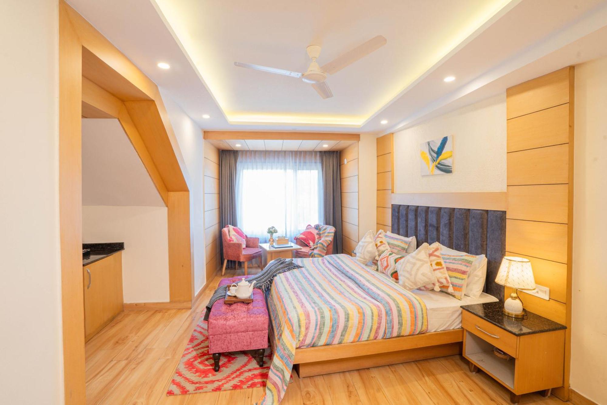 Super Hotel By Perfectstayz Mall Road Mussoorie Bagian luar foto