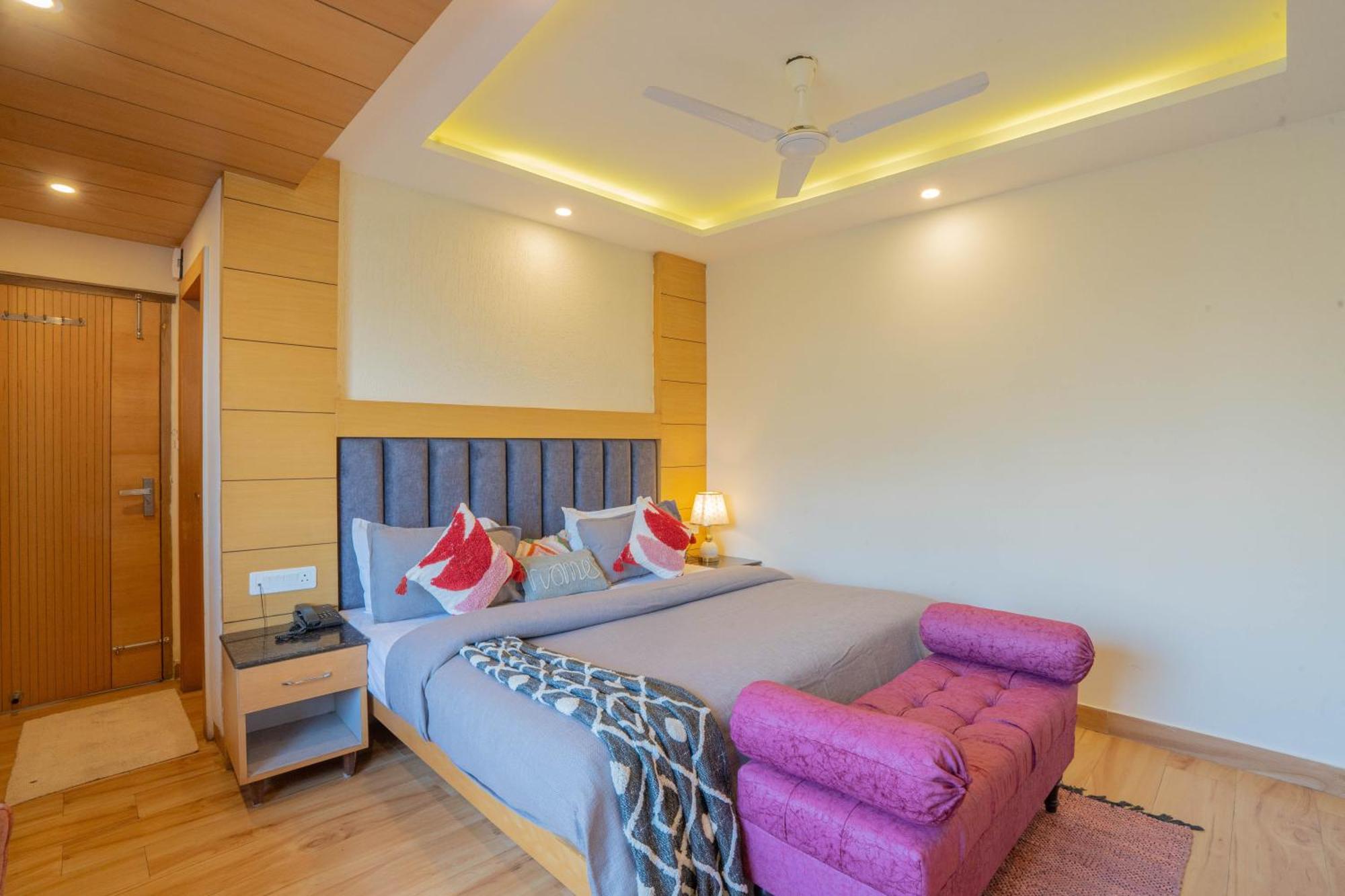 Super Hotel By Perfectstayz Mall Road Mussoorie Bagian luar foto
