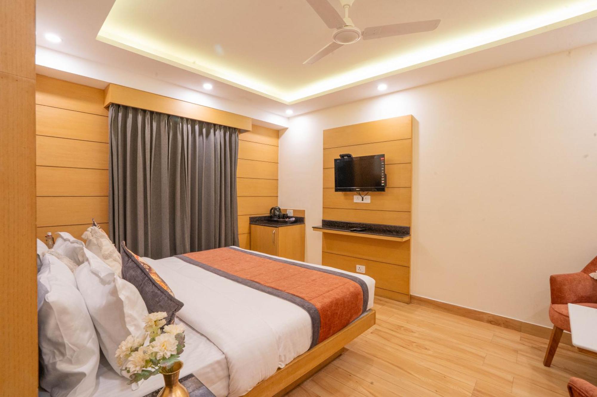 Super Hotel By Perfectstayz Mall Road Mussoorie Ruang foto