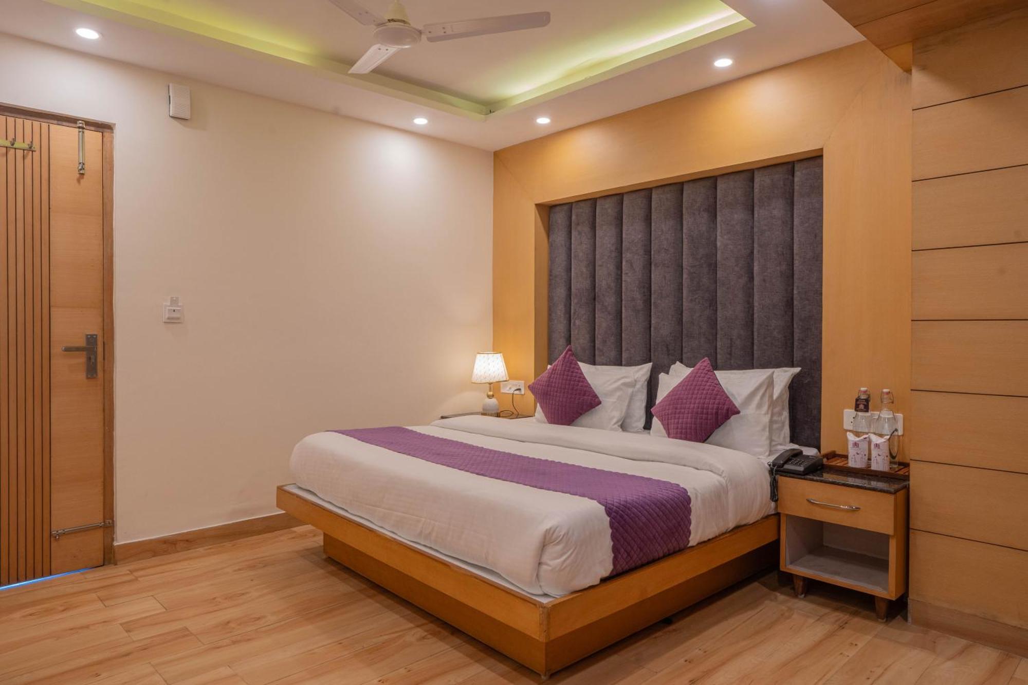 Super Hotel By Perfectstayz Mall Road Mussoorie Ruang foto